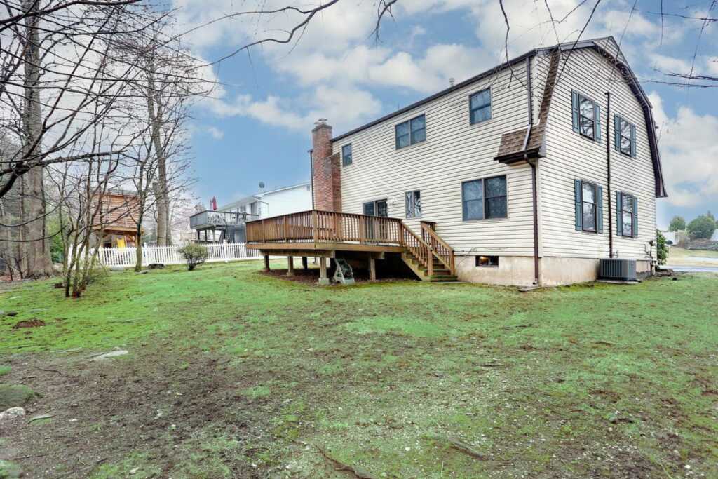 16 Lancaster Drive, Suffern, NY 10901 - Photo 36 of 41