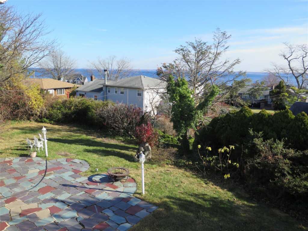 25 Winchester Oval, Unit ##1, New Rochelle, NY 10805 - Photo 11 of 15