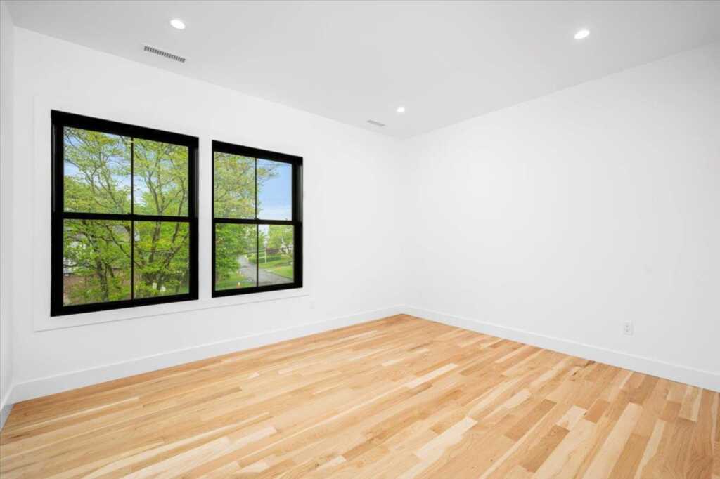 12 Fairway Avenue, Rye, NY 10580 - Photo 28 of 49