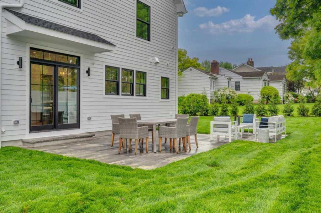 12 Fairway Avenue, Rye, NY 10580 - Photo 43 of 49