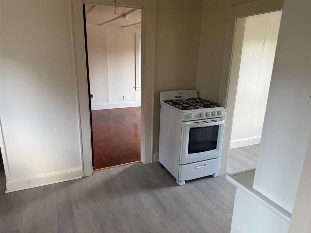 49 Congers Road, Unit #9, New City, NY 10956 - Photo 14 of 17