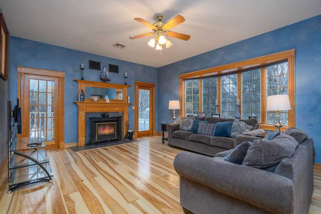 332 Middletown Road, Pearl River, NY 10965 - Photo 10 of 40