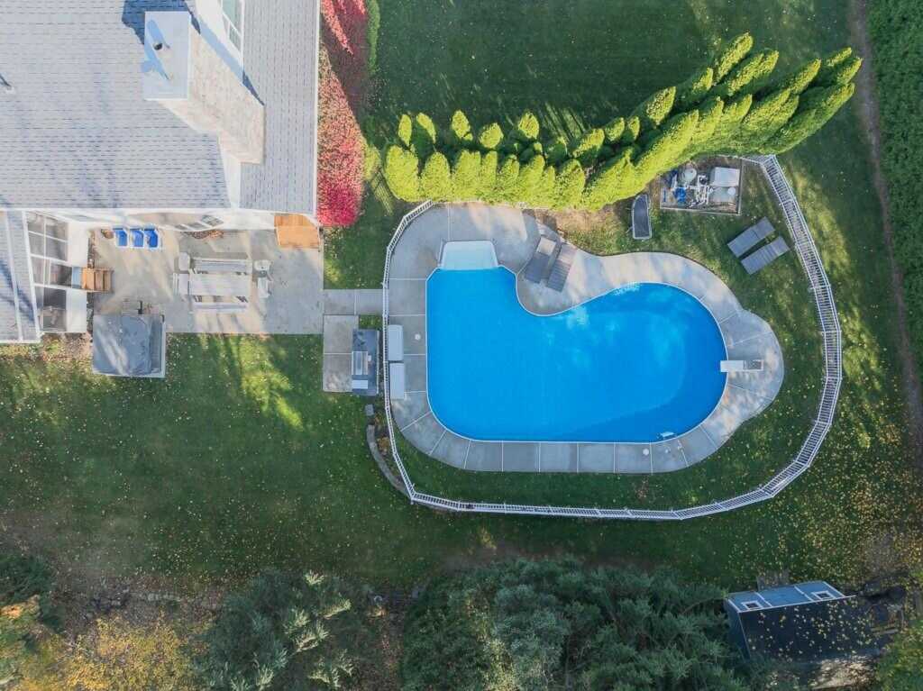 332 Middletown Road, Pearl River, NY 10965 - Photo 32 of 40