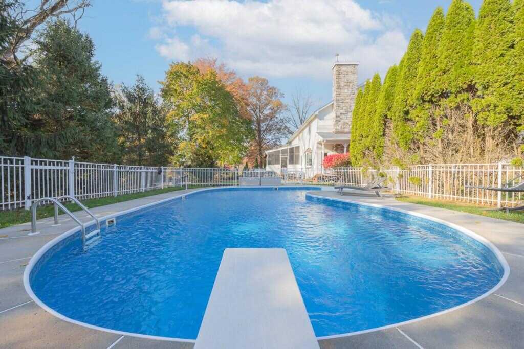 332 Middletown Road, Pearl River, NY 10965 - Photo 36 of 40