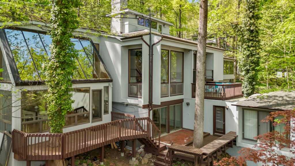 159 Tweed Boulevard, Nyack, NY 10960 - Photo 3 of 34