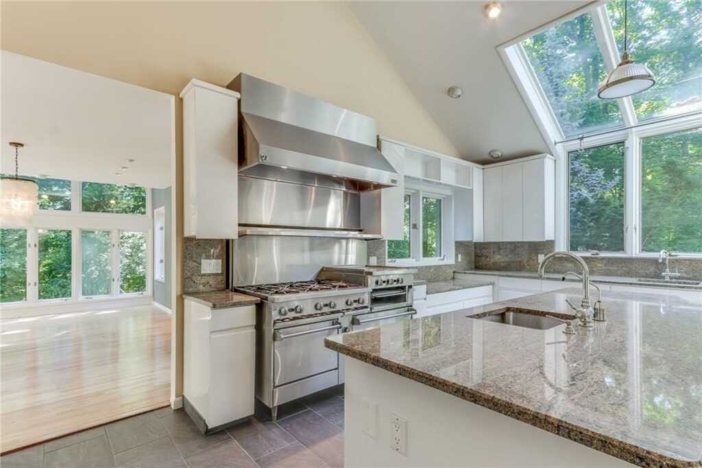 67 Tranquility Road, Suffern, NY 10901 - Photo 8 of 34