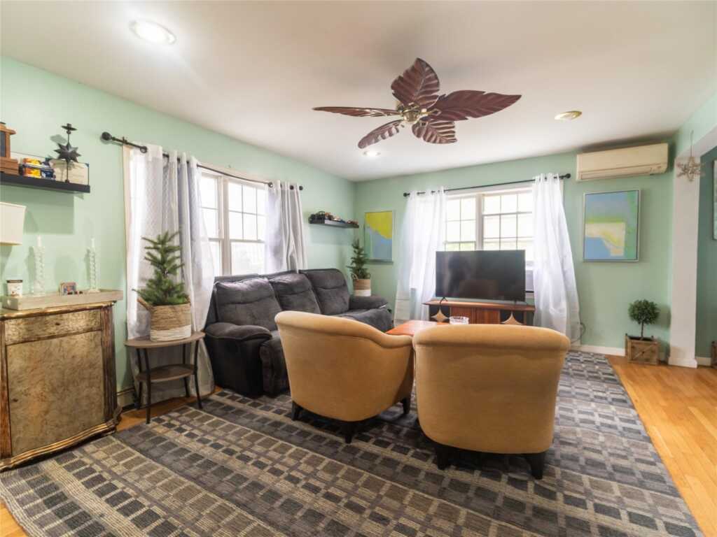 28 Soundview Street, Rye, NY 10573 - Photo 13 of 29