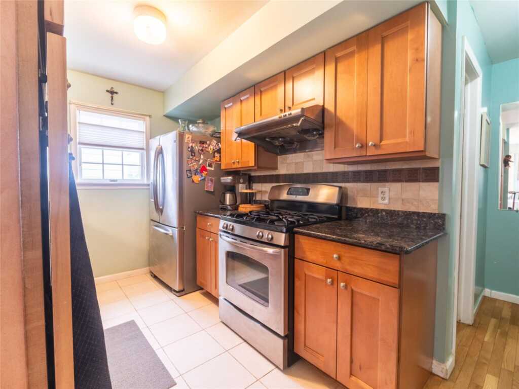 28 Soundview Street, Rye, NY 10573 - Photo 15 of 29
