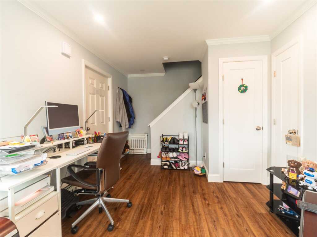 28 Soundview Street, Rye, NY 10573 - Photo 8 of 29