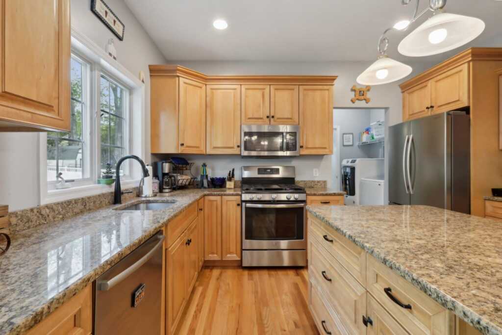 27 Lindbergh Lane, New City, NY 10956 - Photo 12 of 48