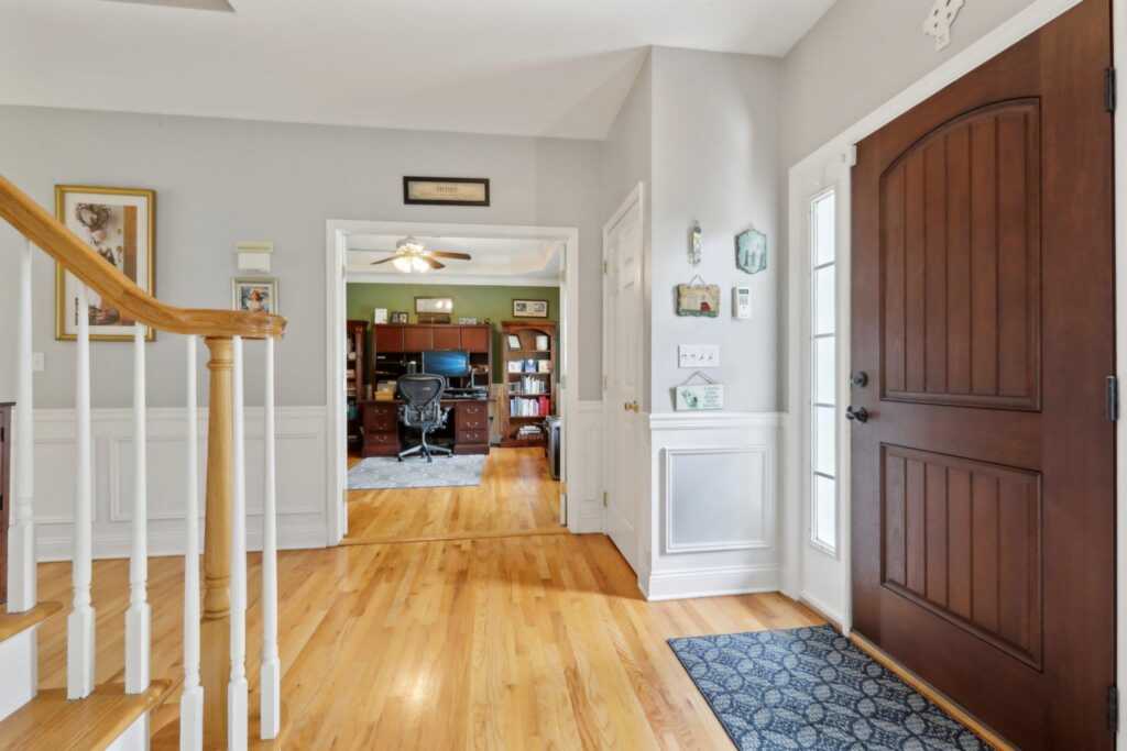 27 Lindbergh Lane, New City, NY 10956 - Photo 5 of 48