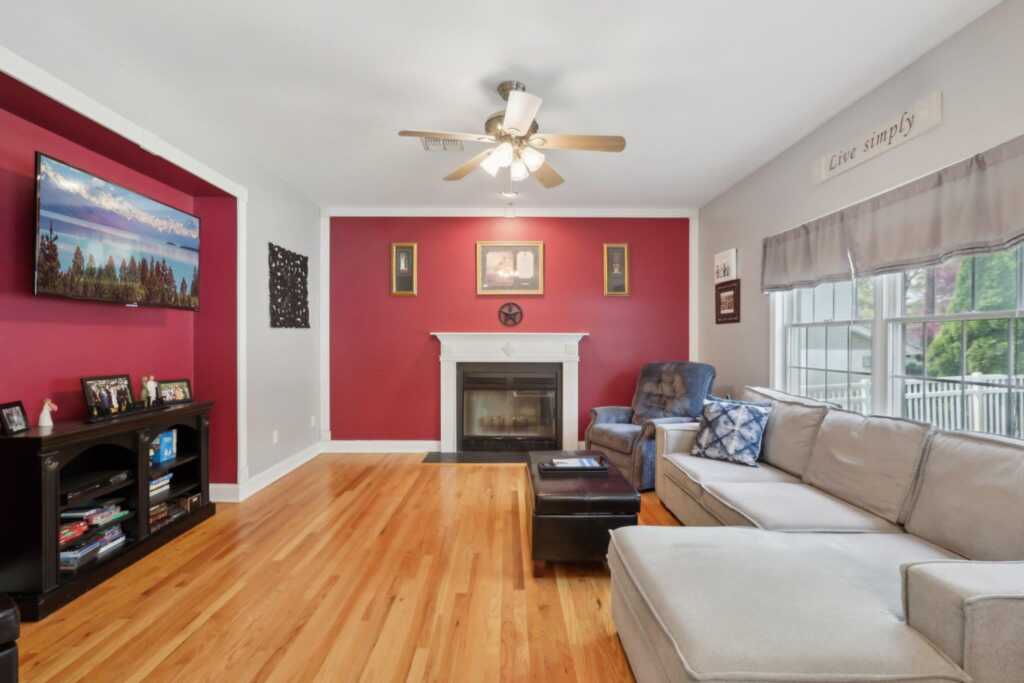 27 Lindbergh Lane, New City, NY 10956 - Photo 7 of 48