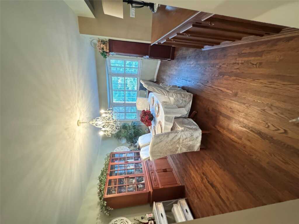 8 Rolling Way, New City, NY 10956 - Photo 15 of 41