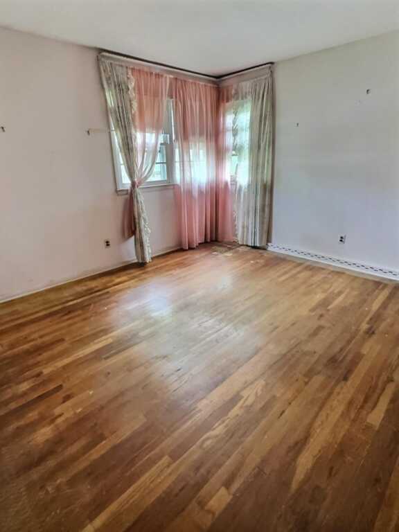 176 Quaspeck Boulevard, Valley Cottage, NY 10989 - Photo 7 of 11