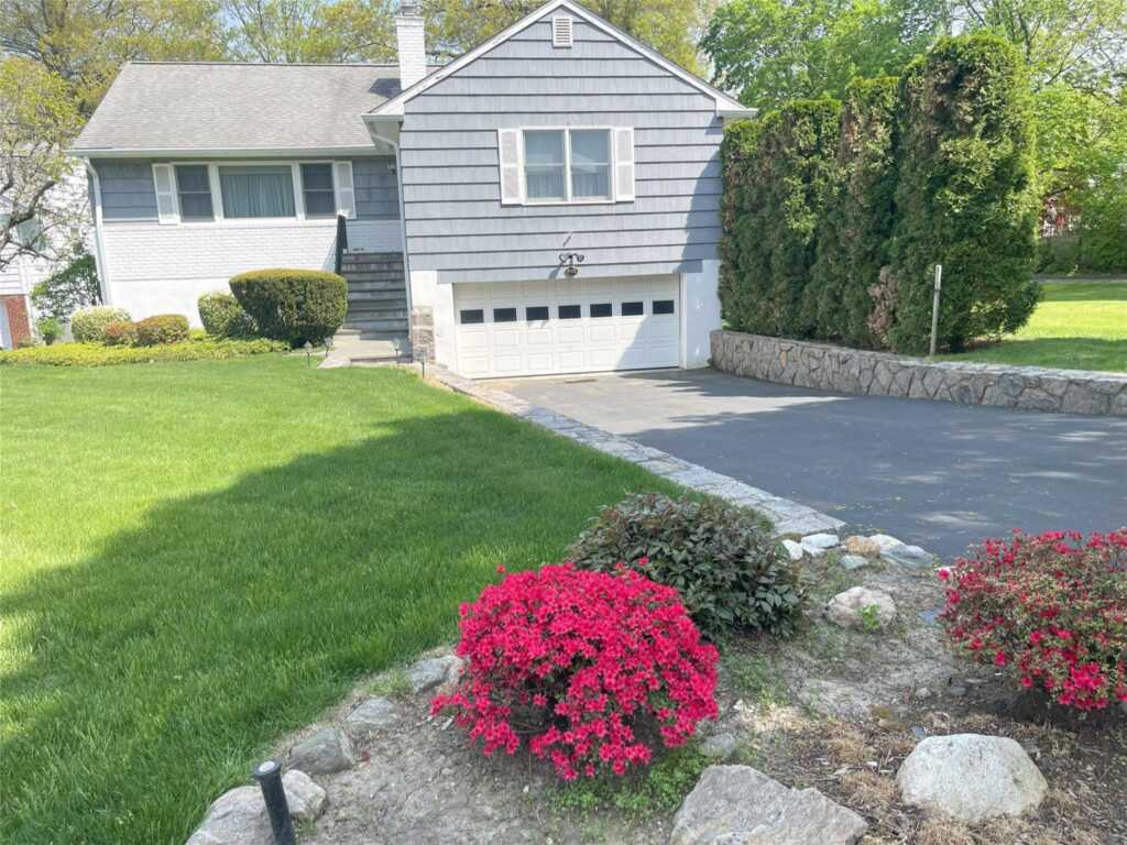 190 Albemarle Road, White Plains, NY 10605