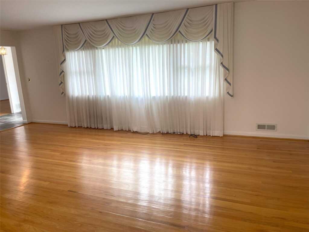 190 Albemarle Road, White Plains, NY 10605 - Photo 10 of 44