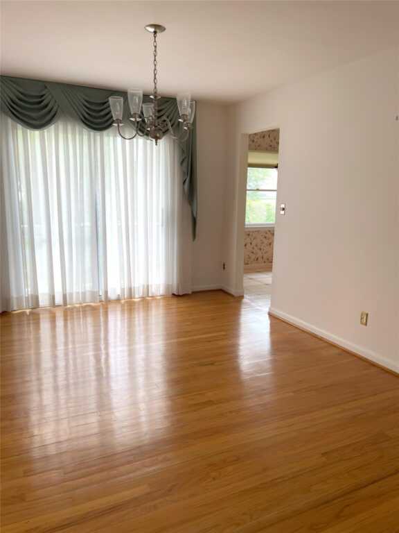 190 Albemarle Road, White Plains, NY 10605 - Photo 13 of 44