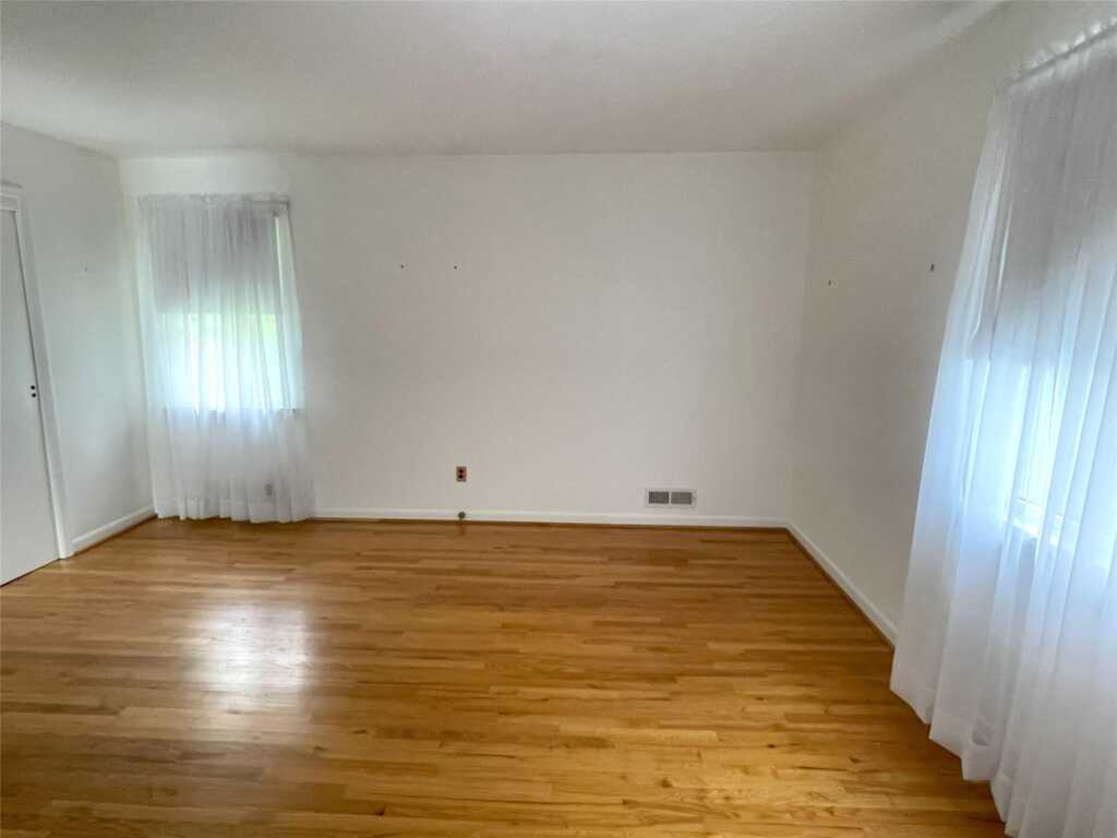 190 Albemarle Road, White Plains, NY 10605 - Photo 19 of 44