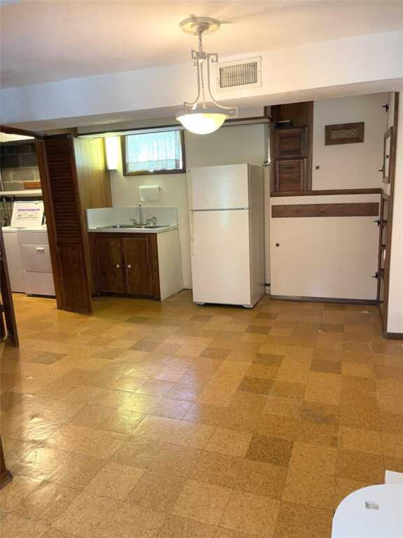 190 Albemarle Road, White Plains, NY 10605 - Photo 31 of 44