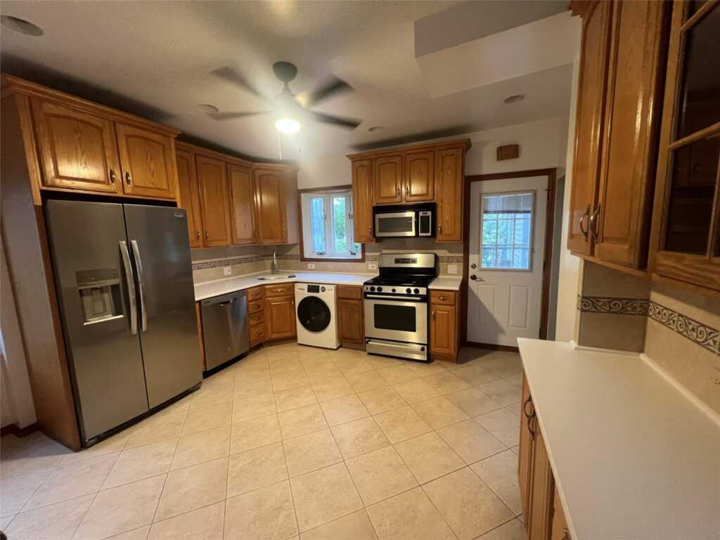 62 Woodland Avenue, Unit #1, New Rochelle, NY 10805 - Photo 2 of 12