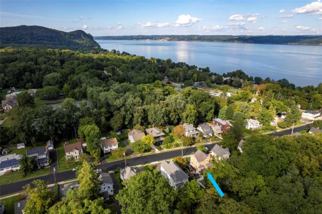 119 Castle Heights Avenue, Nyack, NY 10960 - Photo 2 of 40