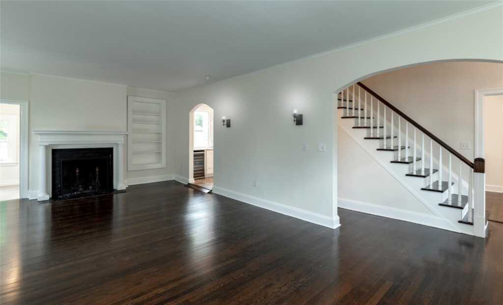 119 Castle Heights Avenue, Nyack, NY 10960 - Photo 5 of 40