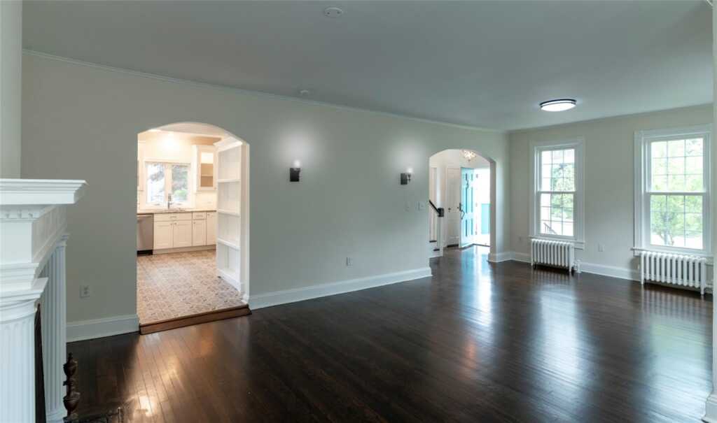 119 Castle Heights Avenue, Nyack, NY 10960 - Photo 7 of 40