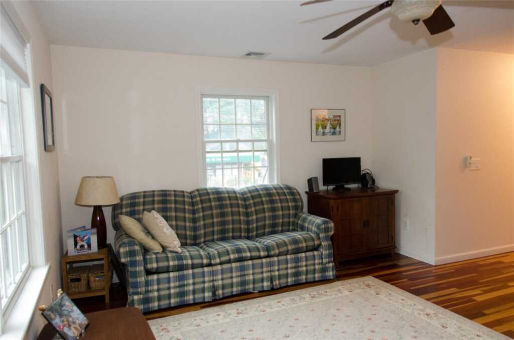 271 Purchase Street, Unit #A, Rye, NY 10580 - Photo 3 of 16