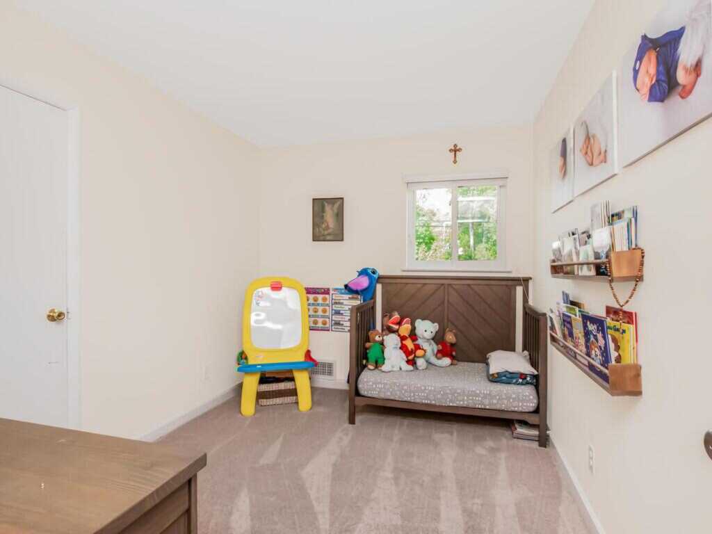 70 Lyncrest Avenue, New City, NY 10956 - Photo 10 of 24