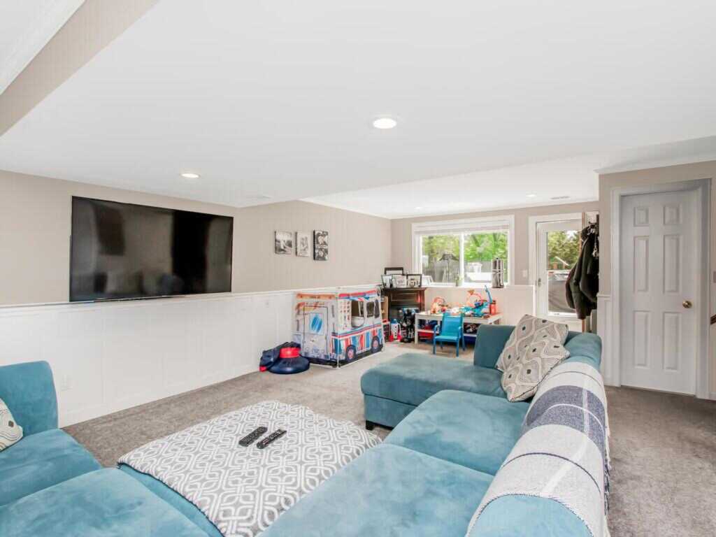 70 Lyncrest Avenue, New City, NY 10956 - Photo 13 of 24