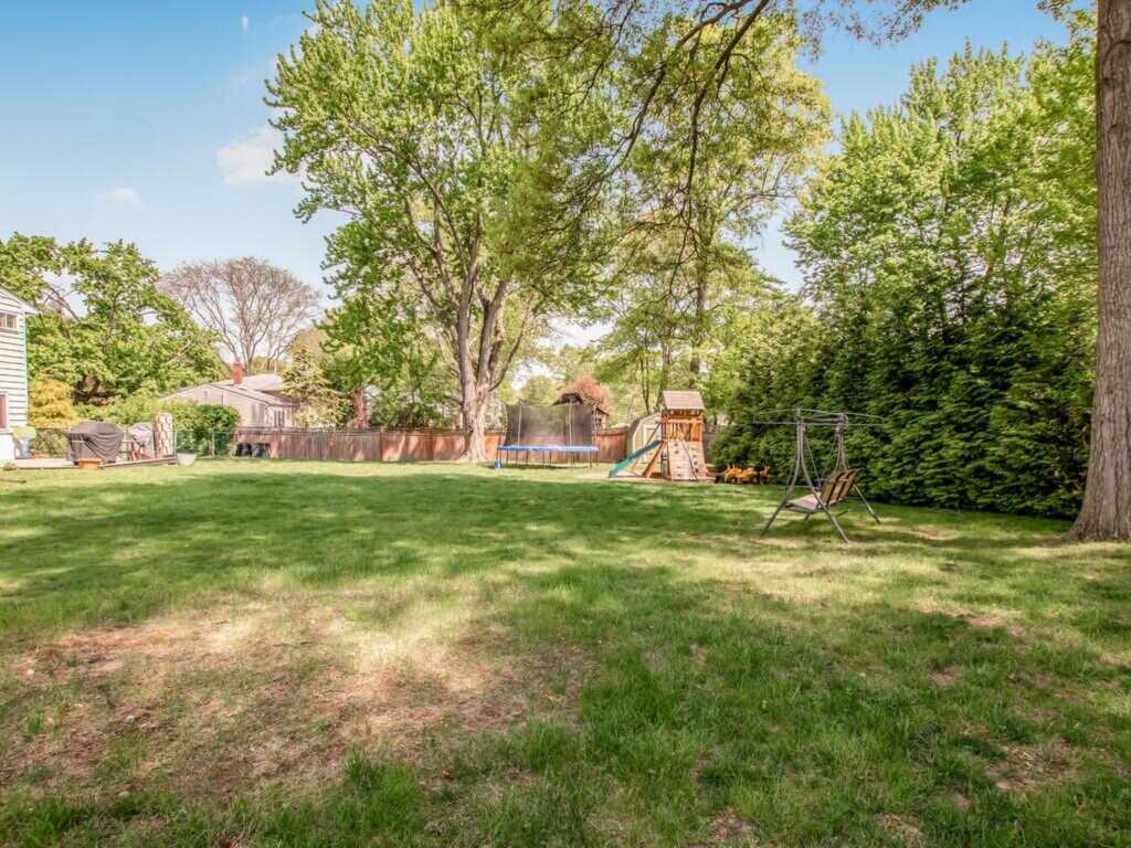 70 Lyncrest Avenue, New City, NY 10956 - Photo 22 of 24