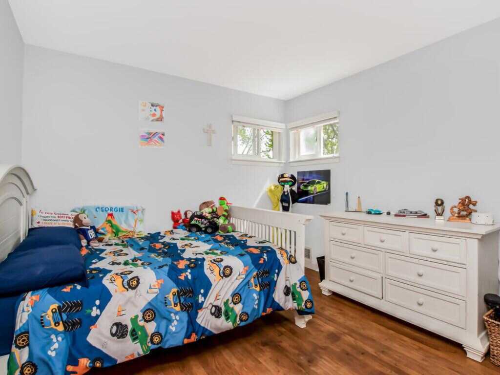 70 Lyncrest Avenue, New City, NY 10956 - Photo 9 of 24