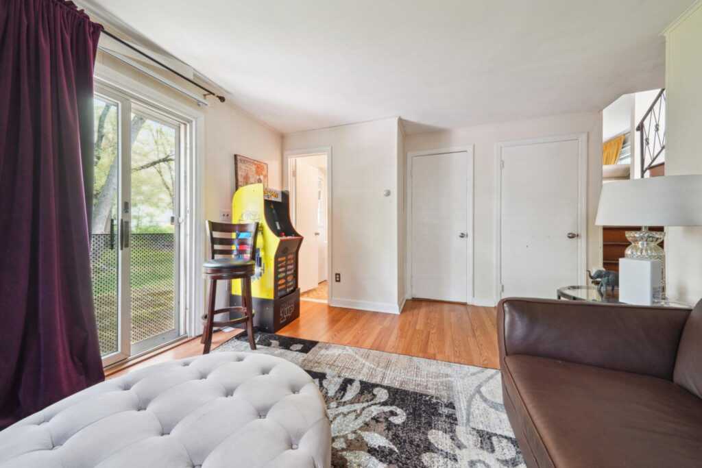 1015 Mamaroneck Avenue, White Plains, NY 10605 - Photo 18 of 29