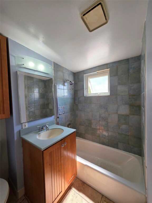 323 Centre Avenue, Unit #B, New Rochelle, NY 10805 - Photo 13 of 15