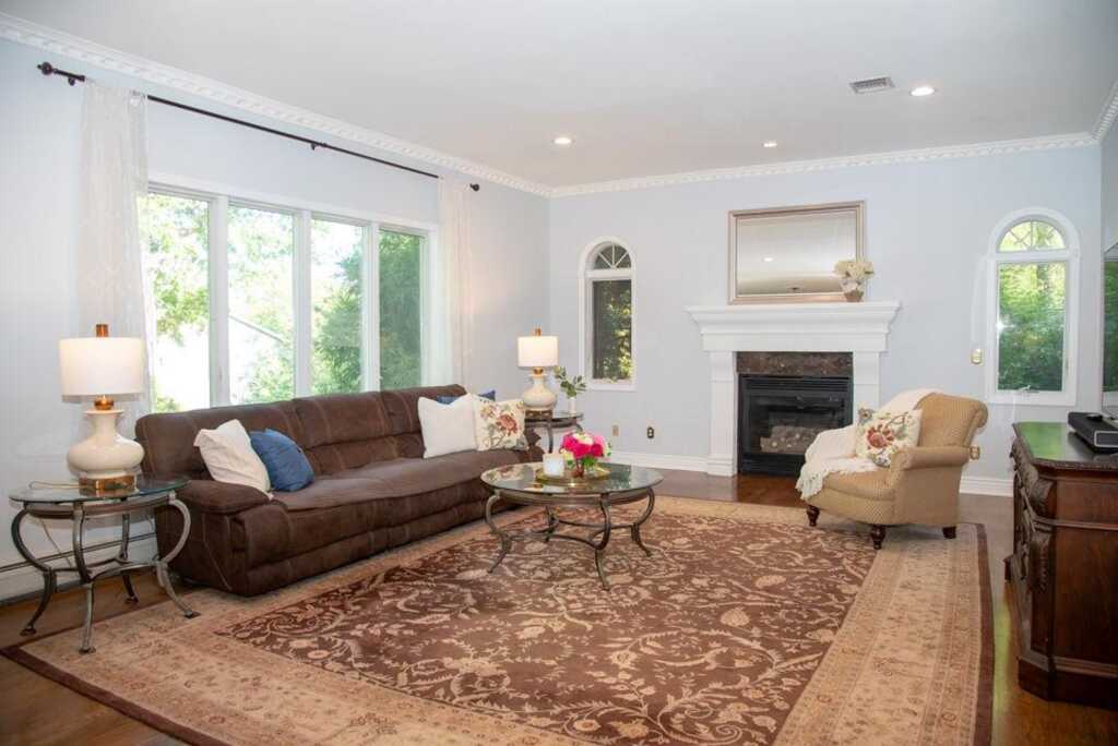50 Noyes Street, Pearl River, NY 10965 - Photo 10 of 37