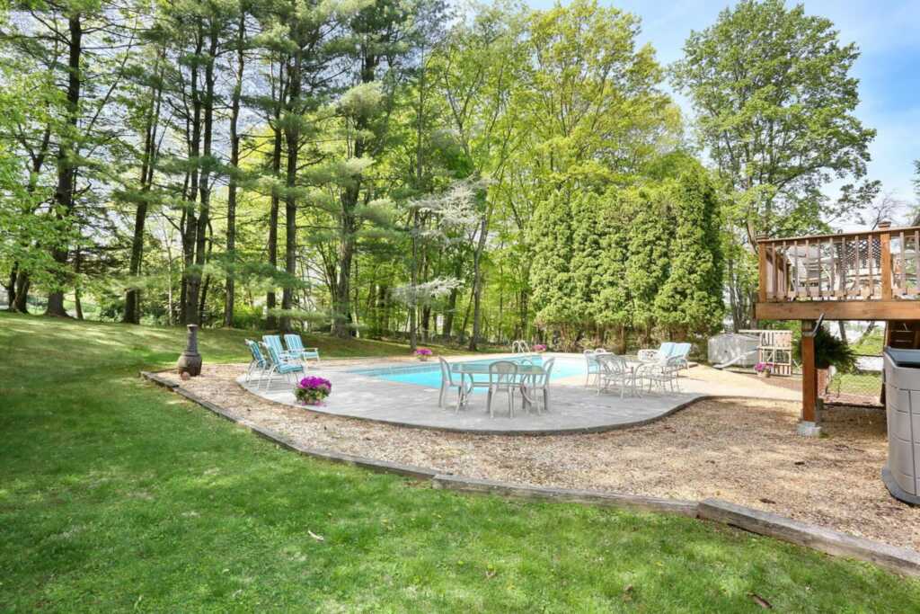 6 Crescent Court, New City, NY 10956 - Photo 35 of 37