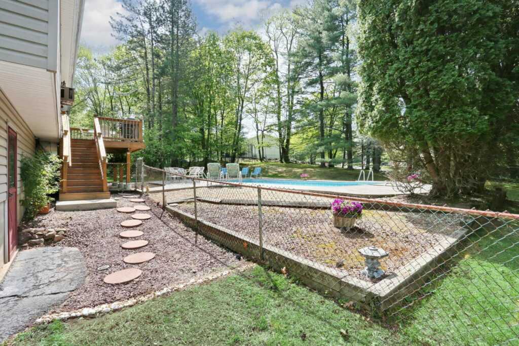 6 Crescent Court, New City, NY 10956 - Photo 36 of 37