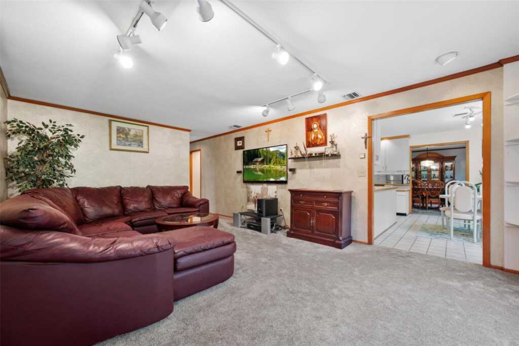 1 Blue Sky Drive, Suffern, NY 10901 - Photo 20 of 50