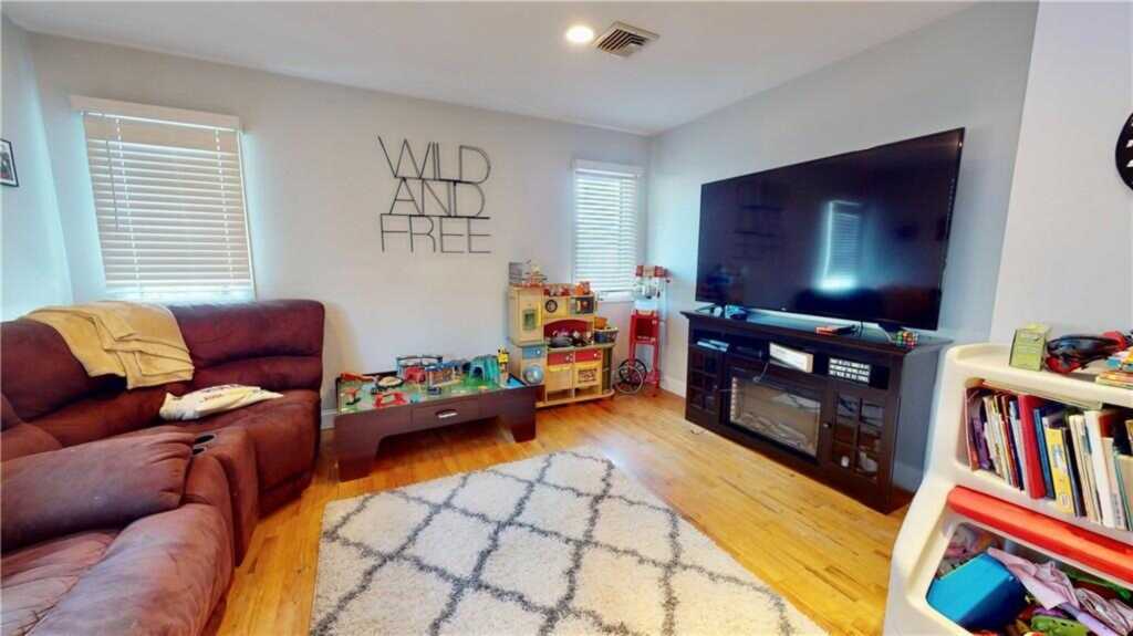 102 Elon Court, New City, NY 10956 - Photo 12 of 24