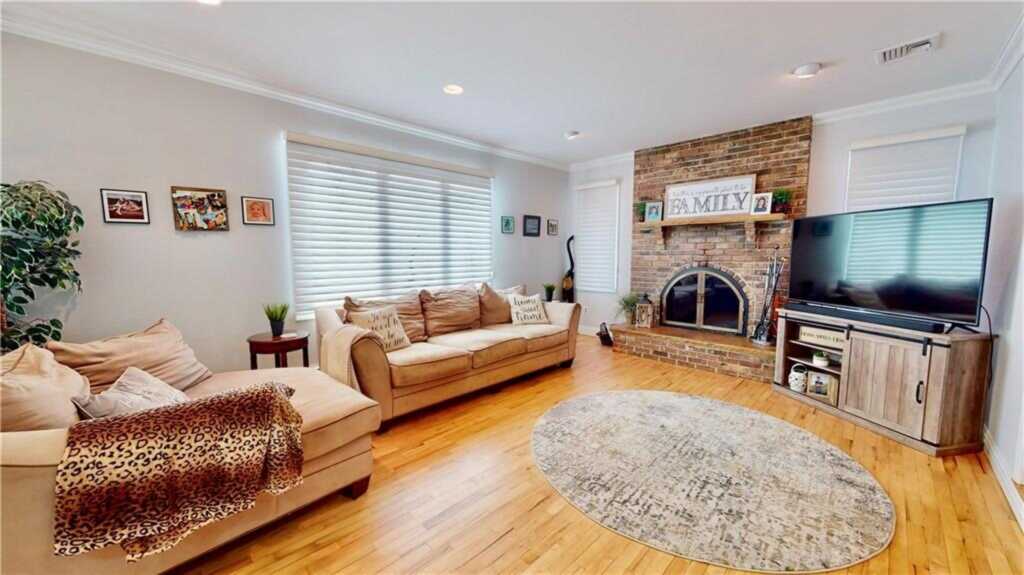 102 Elon Court, New City, NY 10956 - Photo 9 of 24