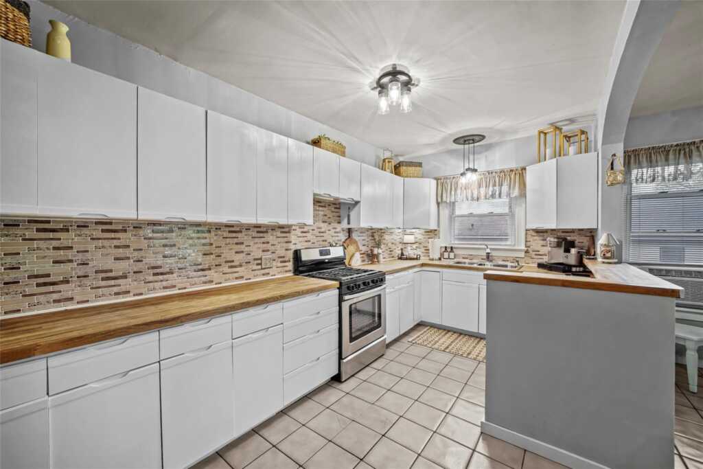 21 Cornelison Avenue, Unit #1, Nyack, NY 10960 - Photo 24 of 49
