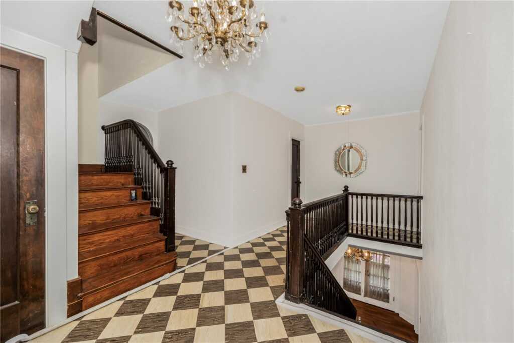158 Old Mamaroneck Road, White Plains, NY 10605 - Photo 13 of 24