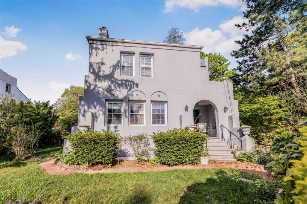 158 Old Mamaroneck Road, White Plains, NY 10605 - Photo 3 of 24
