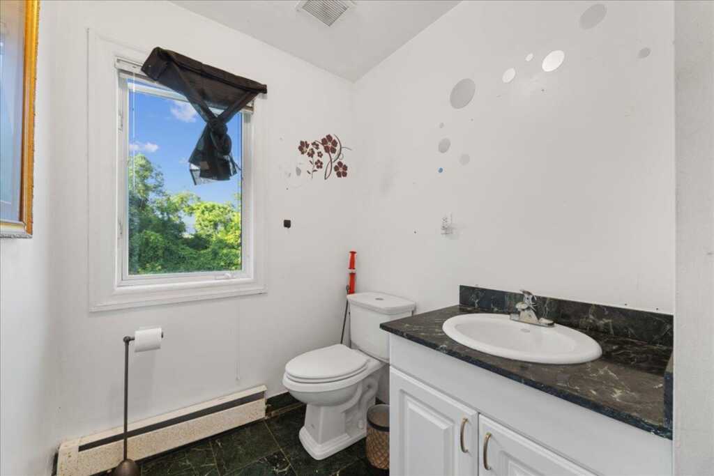 587 Route 306, Suffern, NY 10901 - Photo 27 of 49