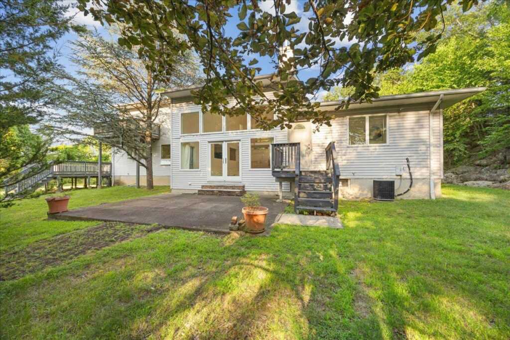 587 Route 306, Suffern, NY 10901 - Photo 39 of 49