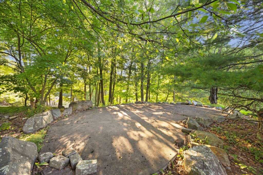 587 Route 306, Suffern, NY 10901 - Photo 41 of 49