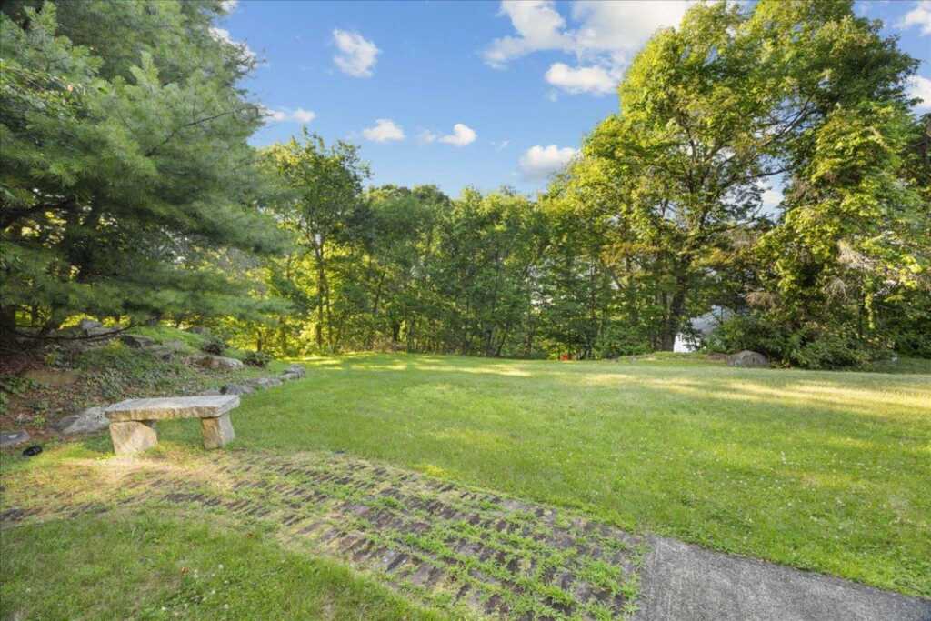 587 Route 306, Suffern, NY 10901 - Photo 43 of 49