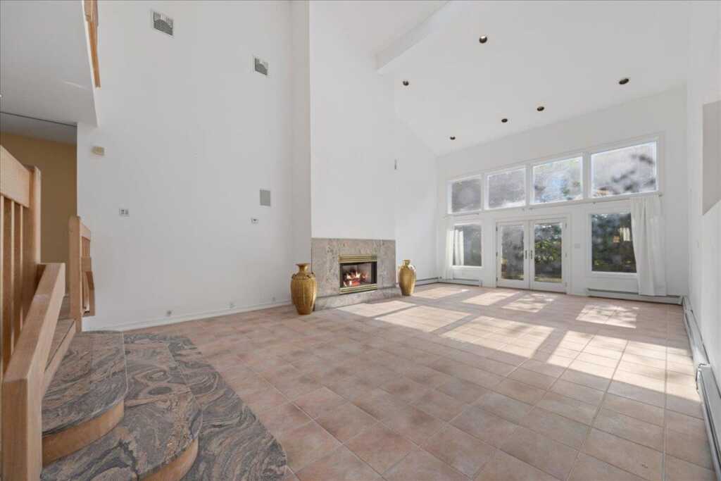 587 Route 306, Suffern, NY 10901 - Photo 9 of 49