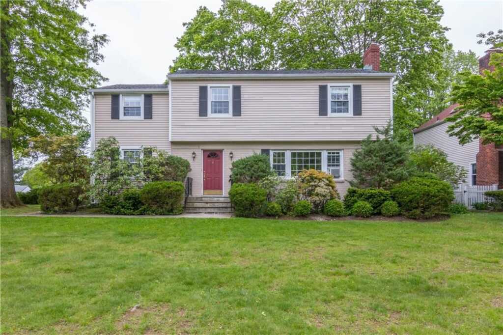 1 Belmont Street, White Plains, NY 10605 - Photo 2 of 15