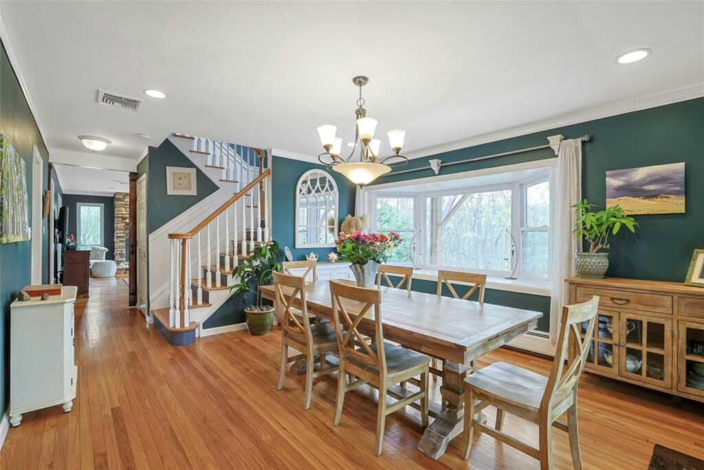 182 Magnolia Street, Pearl River, NY 10965 - Photo 11 of 42